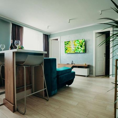 Apartmán Studio 76 Onesti Exteriér fotografie