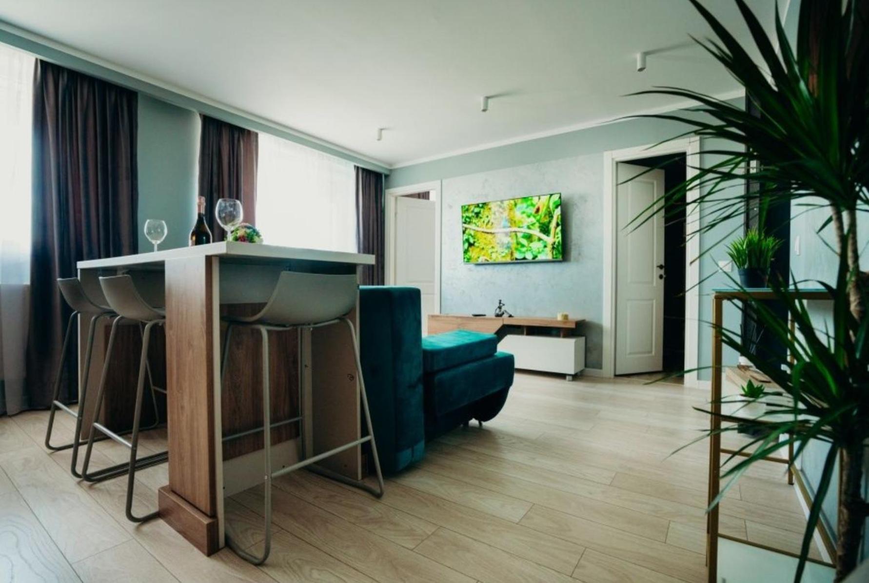 Apartmán Studio 76 Onesti Exteriér fotografie